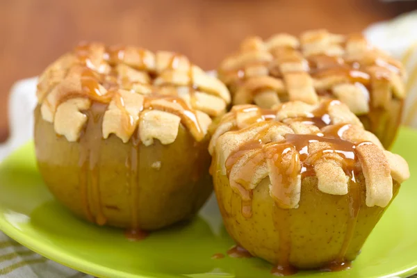 Manzana al horno —  Fotos de Stock