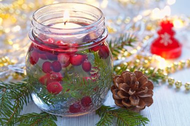 Mum ile Noel süslemesi
