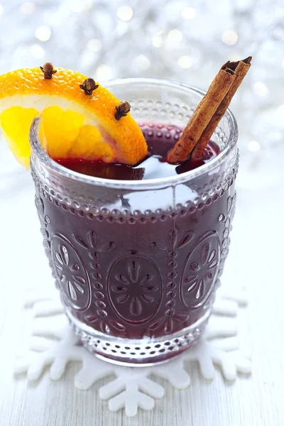 Hot mulled wine with christmas spices — Stock Photo, Image