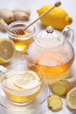 Limon ve zencefil çay