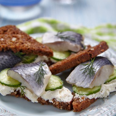 ringa balığı sandviçi