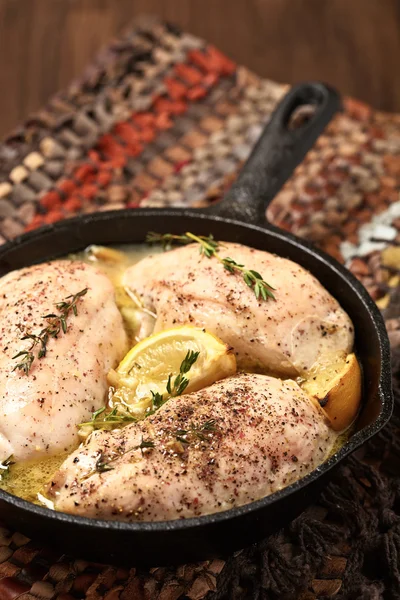 Pechugas de pollo al horno — Foto de Stock