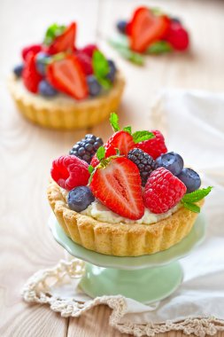 taze berry tart