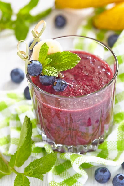 Batido con arándano y plátano — Foto de Stock