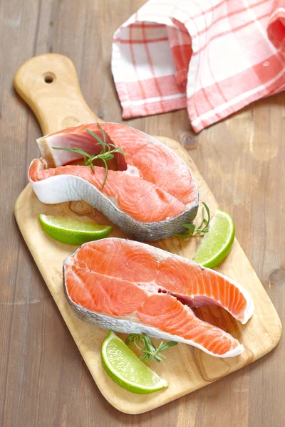 Raw red salmon steaks — Stock Photo, Image