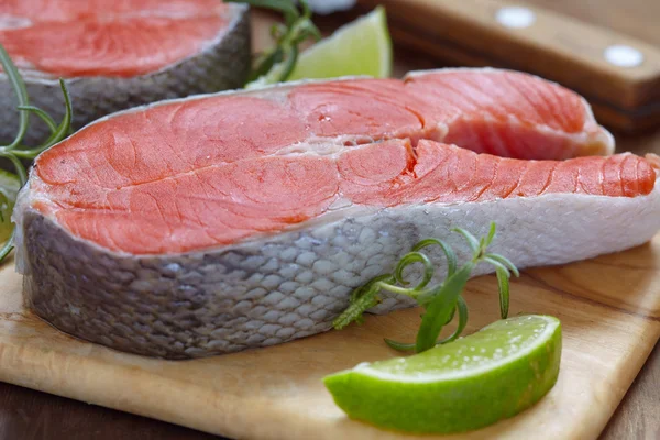 Filetes de salmón rojo crudo —  Fotos de Stock