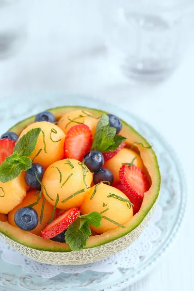 Ensalada de frutas con melón —  Fotos de Stock