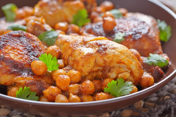 Kari Ayam Dengan Chickpeas — Stok Foto