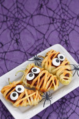 Biber dolması mumyalar gibi bak