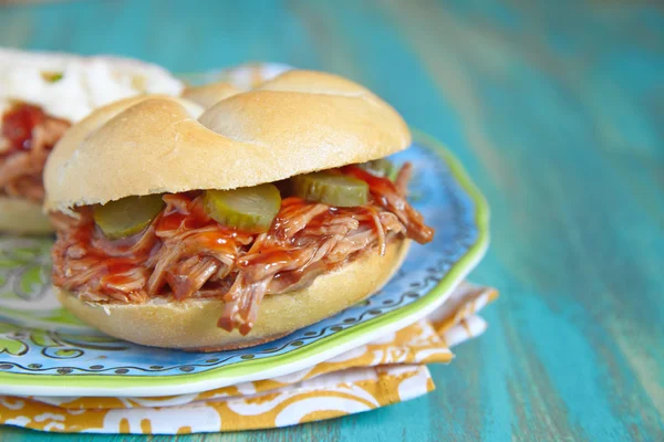 Churrasco puxado sanduíche de porco — Fotografia de Stock