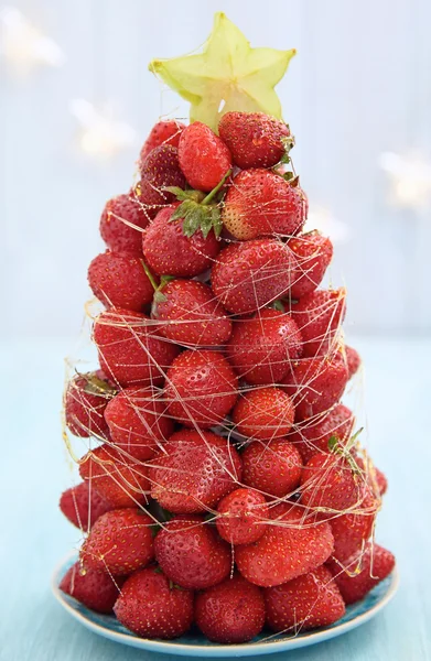 Strawberry Christmas tree — Stock Photo, Image