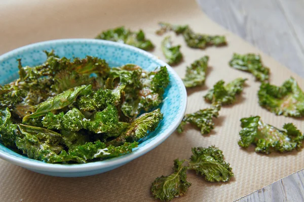 Kale chips — Stock Photo, Image