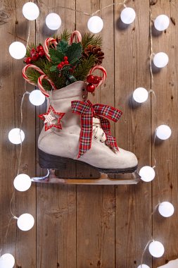 Noel dekorasyonu ile paten