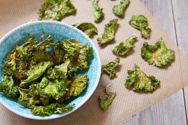 Baked Kale chips — Stock Photo, Image