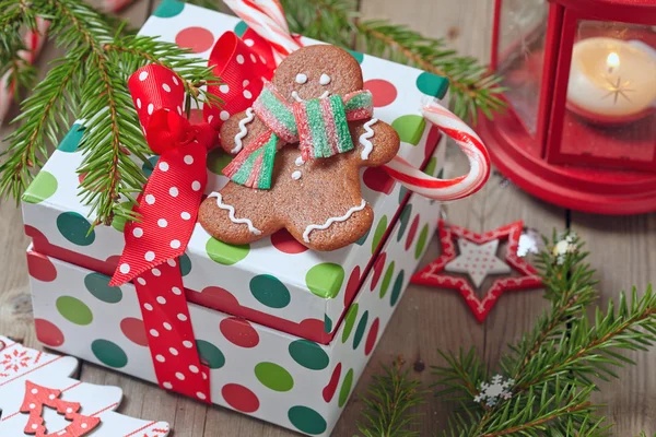 Addobbi natalizi con uomo pan di zenzero — Foto Stock