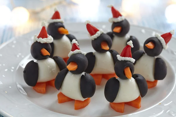 Olive penguins snack — Stock Photo, Image