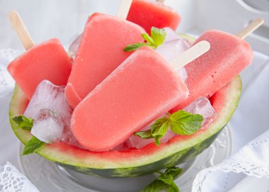 Karpuz kireç buzlu şeker