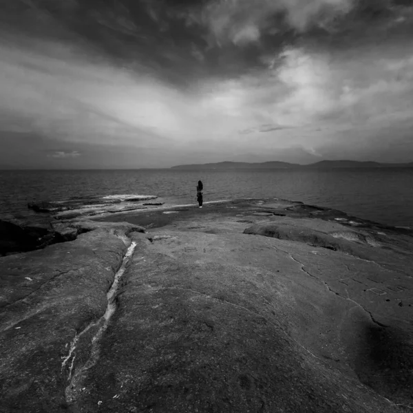 Siyah ve beyaz duygusal portre ve manzara