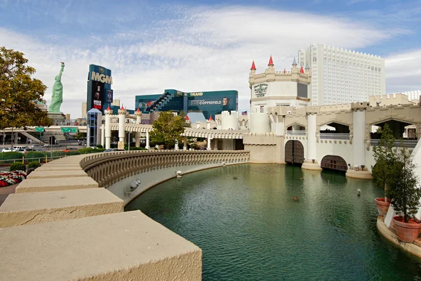 Las Vegas - Lagoon w hotelu Excalibur. — Zdjęcie stockowe