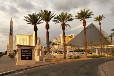 Las Vegas - Luxor. Altın ışık. 