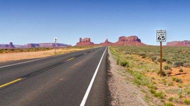 Monument Valley Road