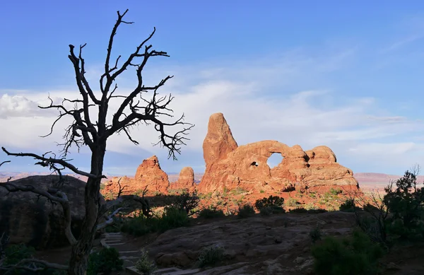 Puesta de sol en el Arco Torreta. Parque Nacional Arches, Utah —  Fotos de Stock