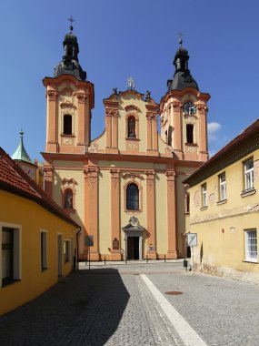 Katolik Kilisesi iki kule