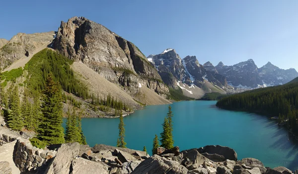 Jezioro Moraine - Alberta, Kanada — Zdjęcie stockowe