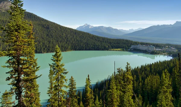 Lake Louise panorama, Alberta — Stockfoto