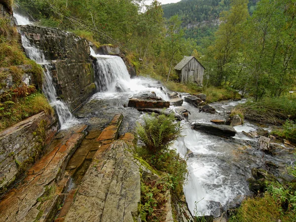 Vattenfall Tvindefossen, Norge — Stockfoto