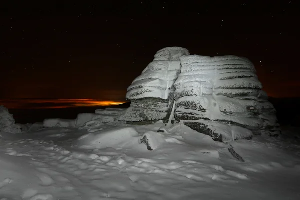 Winterliche Bergnacht — Stockfoto