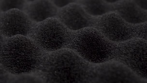 Siyah Dalgalı Köpüklü Paketleme Malzemesi Makro Doli Vuruşu — Stok video