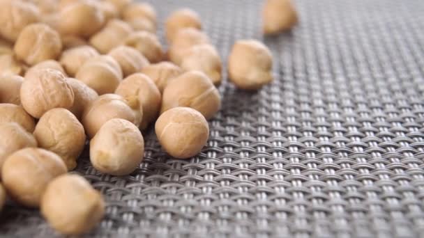 Pois Chiches Secs Crus Sur Tapis Cuisine Plastique Gros Plan — Video