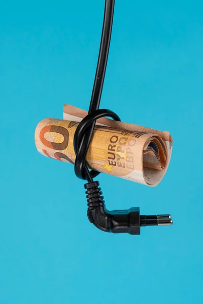 Billete Cincuenta Euros Inserta Nudo Anudado Cable Alimentación Con Enchufe — Foto de Stock