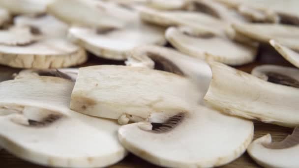 Tranches Champignons Champignon Frais Hachés Crus Macro Dolly Shot — Video