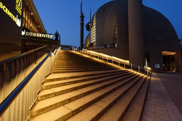 Köln Juli 2021 Zentralmoschee Und Ditib Zentrum Köln Ehrenfeld Beleuchtet — Stockfoto