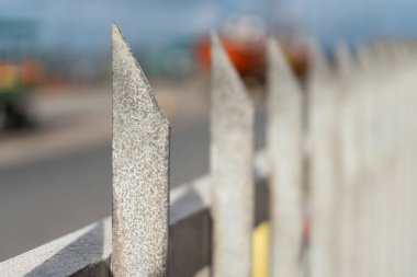 Limandaki üretim sektöründe çubuklar