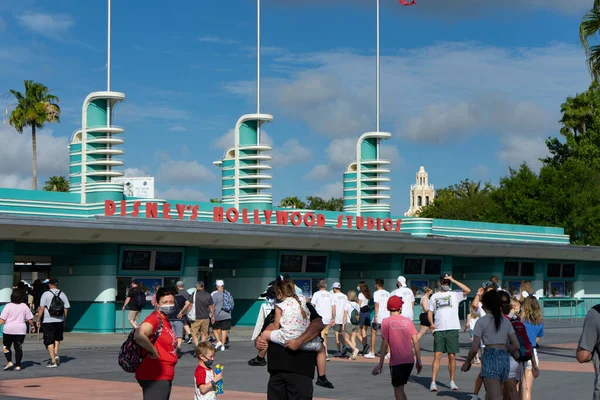 Orlando Flórida Eua Maio 2021 Disney Hollywood Studios Pessoas Desfrutando Fotografias De Stock Royalty-Free