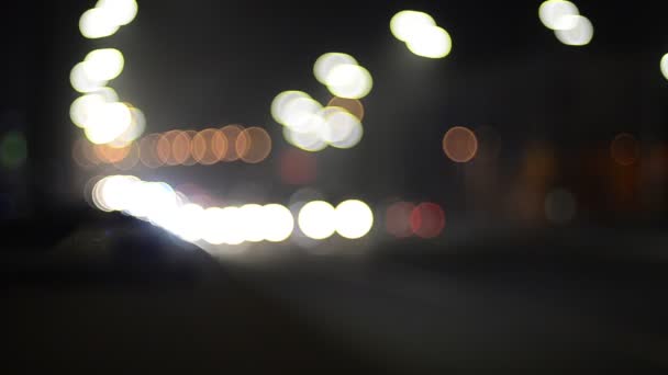 Onscherpe Beelden Van Bewegende Verkeerslichten — Stockvideo