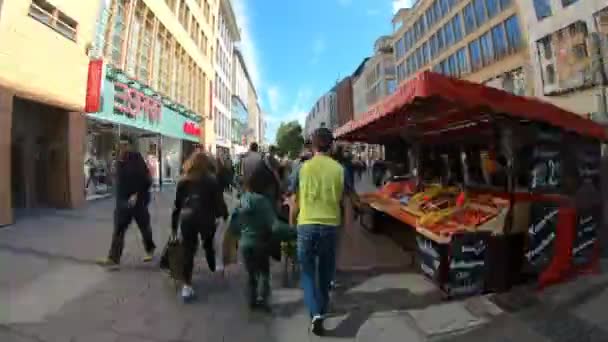 Secuencias Lapso Tiempo Personas Caminando Calle Munich Alemania — Vídeo de stock
