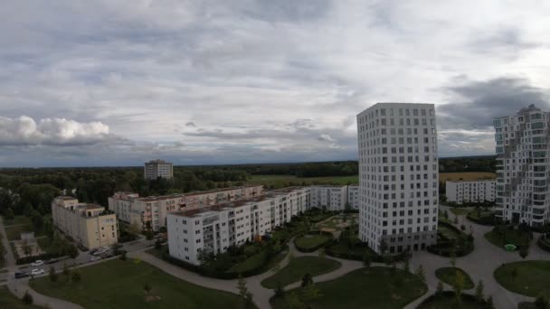 Time Lapse Footage Clouds Moving Residential Buildings — Stock Video