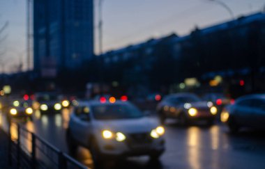 Renkli trafik ışıklarının odaklanmış görüntüsü