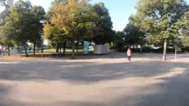 Sunny Park sahnesinde patikalarda ilerlemek, zaman aşımı