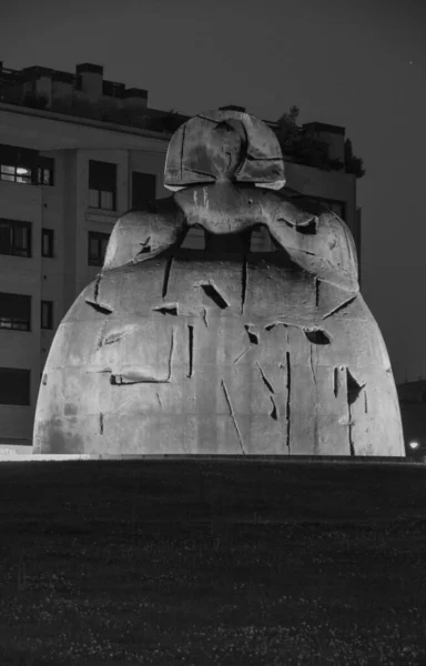 Modern Stone Monument Black White — Zdjęcie stockowe