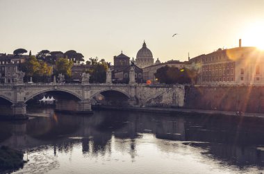 Roma şehrinin akşam ışığı manzarası, İtalya