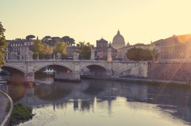 Roma şehrinin akşam ışığı manzarası, İtalya