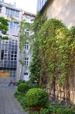 Şehir sokak sahnesi, mimari seyahat çekimi.