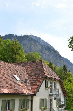beautiful landscape scene with mountains in daylight