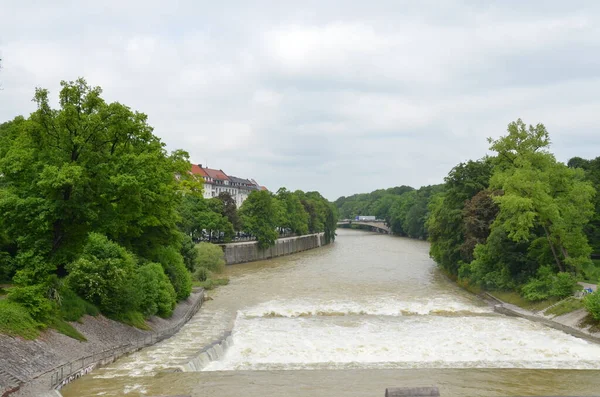 View River Surrounded Green Trees — Fotografia de Stock