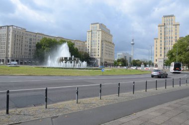 Şehir sokak sahnesi, mimari seyahat çekimi.
